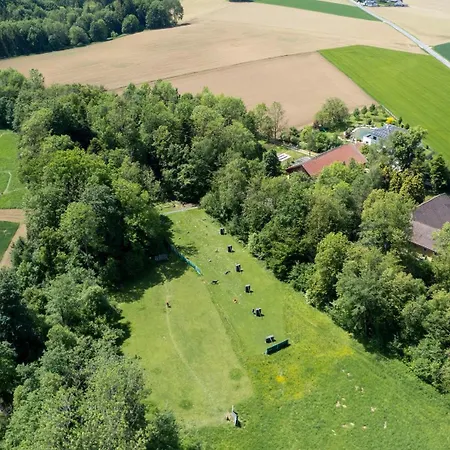 Historischer Gutshof, Bogensportzentrum Kremstal * Nussbach