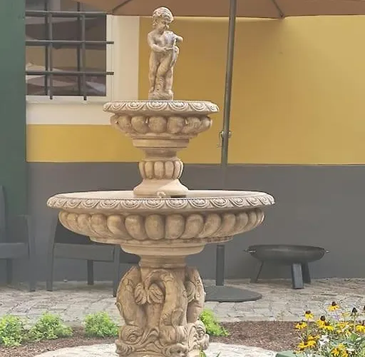 Historischer Gutshof, Bogensportzentrum Kremstal Daire